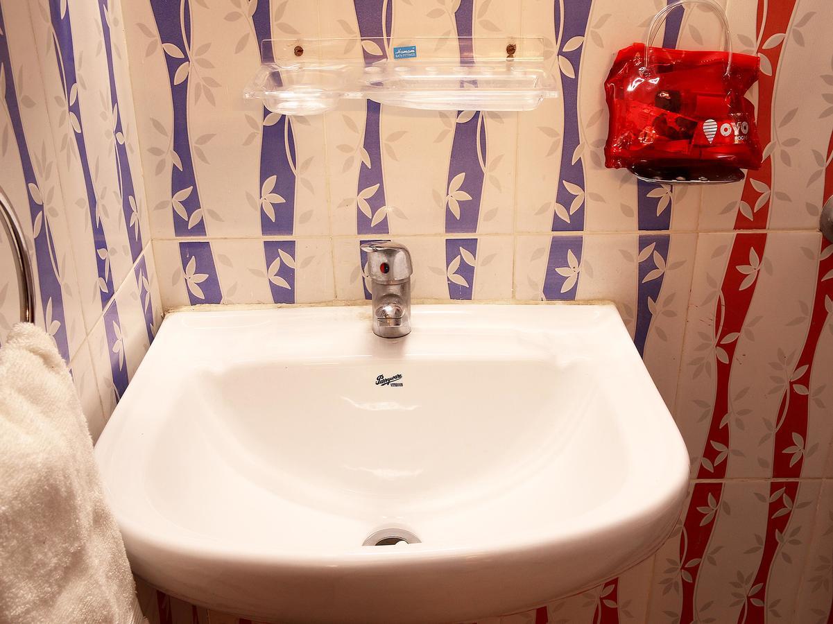 Oyo 3418 Hotel Amit Kolkata Eksteriør bilde